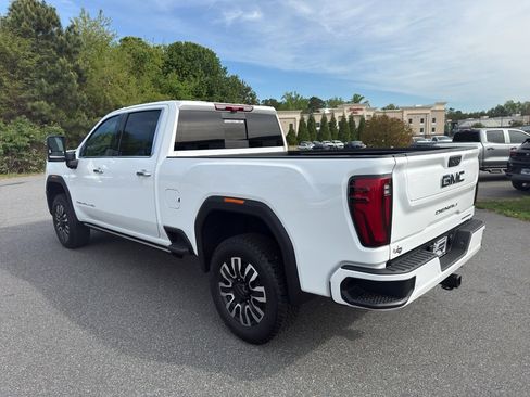 New 2026 GMC Sierra 2500 Denali Ultimate AWD/4WD image 4