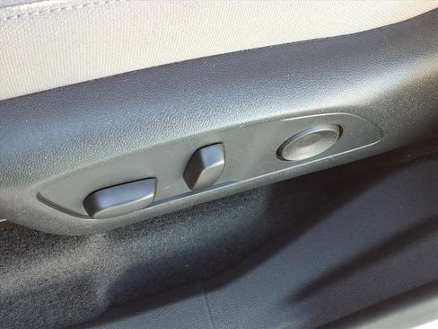 New 2026 GMC Acadia Elevation image 8