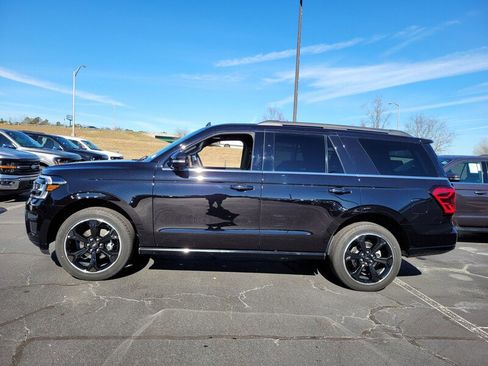 Used 2024 Ford Expedition Limited image 27