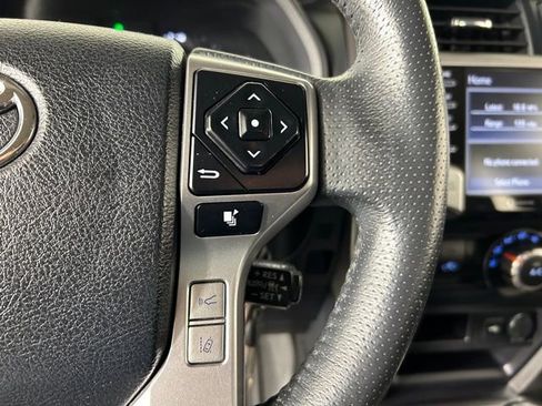 Used 2021 Toyota 4Runner SR5 AWD/4WD image 24