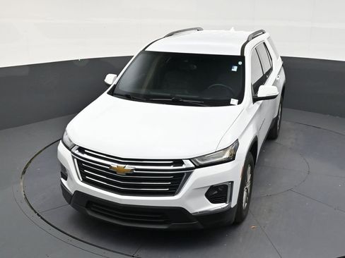 Used 2023 Chevrolet Traverse LT FWD image 19