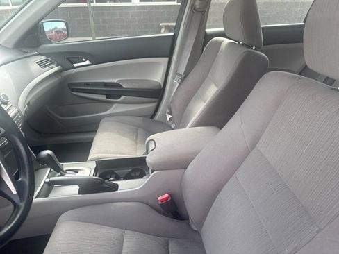 Used 2012 Honda Accord LX image 10