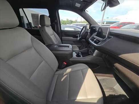 Used 2022 Chevrolet Tahoe Z71 AWD/4WD image 32