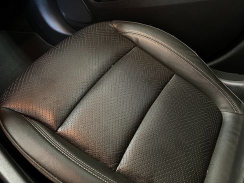 Used 2023 Buick Encore GX Essence w/ Experience Buick Package AWD/4WD image 19