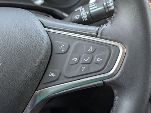 Used 2020 Chevrolet Equinox Premier AWD/4WD image 16