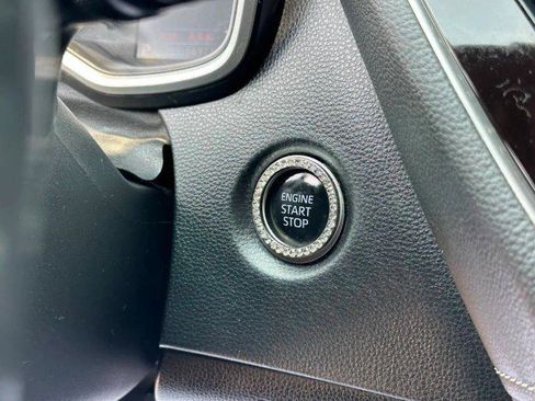 Used 2019 Toyota Corolla SE w/ SE Option Package FWD image 14