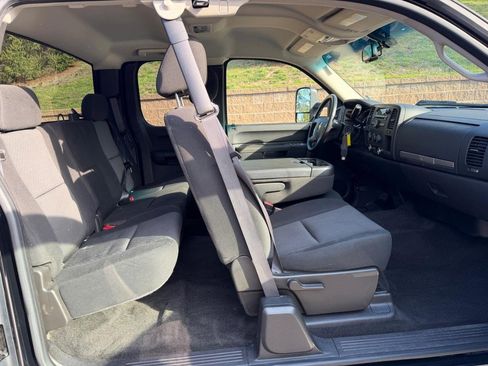 Used 2011 Chevrolet Silverado 2500 LT image 10