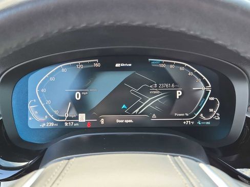 Used 2021 BMW 530e w/ Premium Package image 26