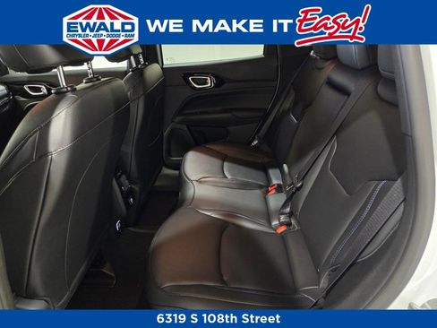 New 2026 Jeep Compass Limited image 10