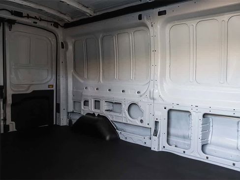 New 2025 Ford Transit 250 148 Medium Roof image 20