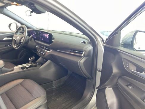 Used 2024 Buick Envista Preferred w/ Convenience I Package FWD image 36