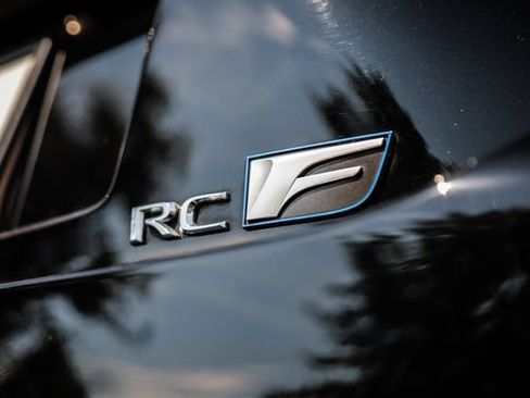 Used 2015 Lexus RC F w/ Premium Package RWD image 36
