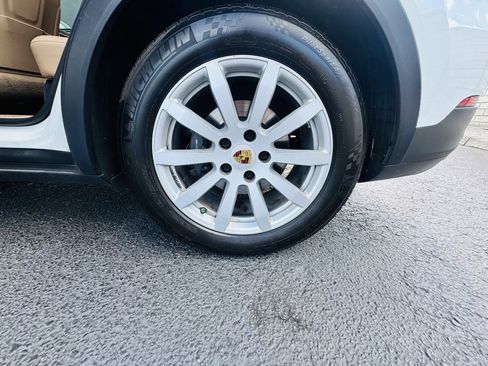 Used 2019 Porsche Cayenne AWD/4WD image 13