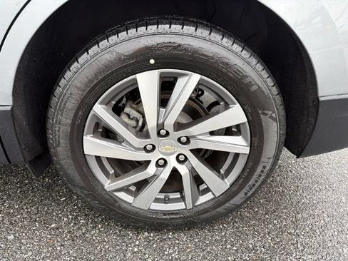 Used 2023 Chevrolet Equinox LT AWD/4WD image 26