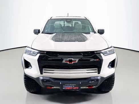 New 2026 Chevrolet Colorado ZR2 w/ Technology Package AWD/4WD image 2