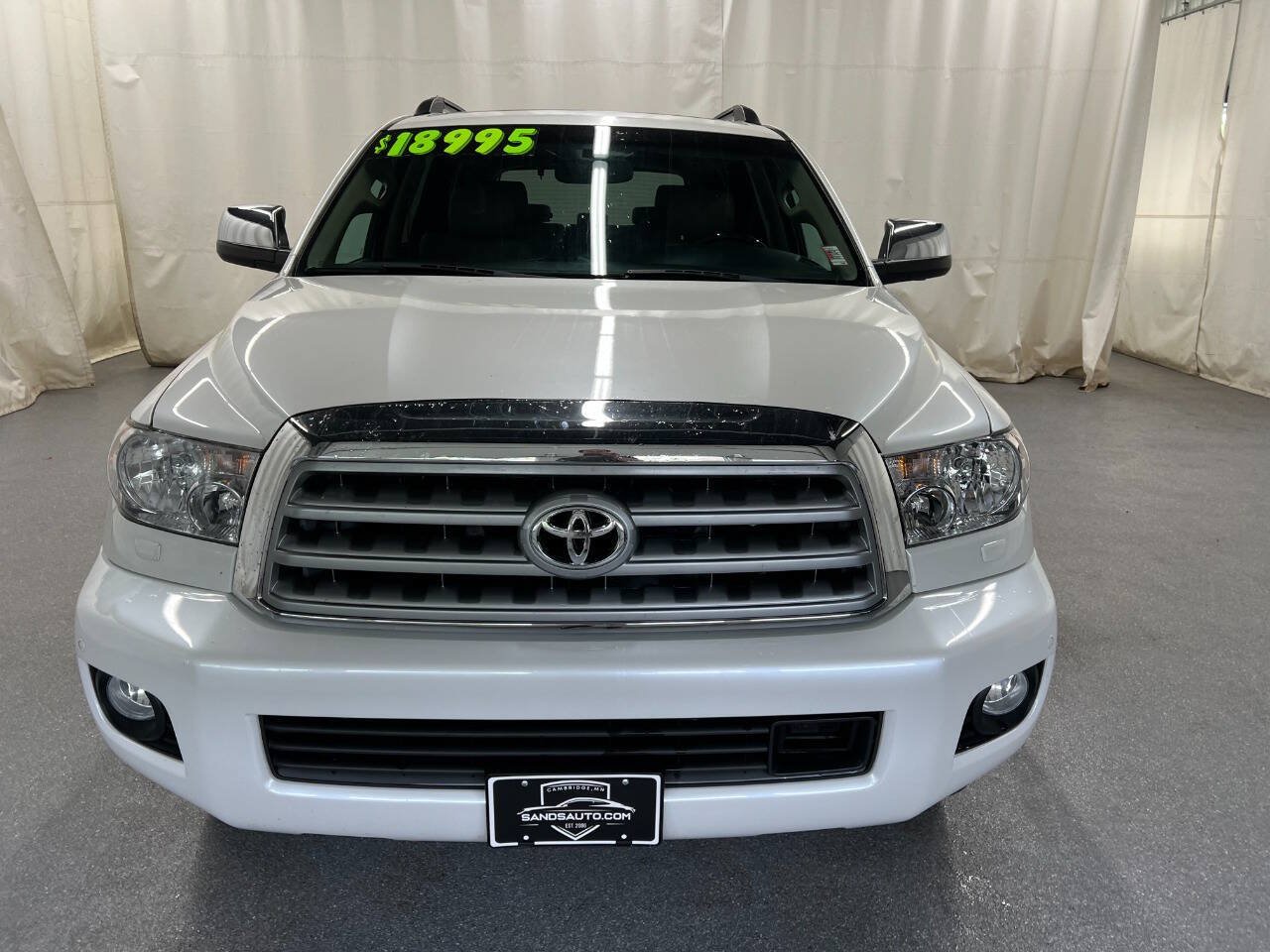 Used 2014 Toyota Sequoia Platinum AWD/4WD image 2