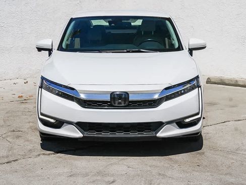 Used 2018 Honda Clarity Touring image 2