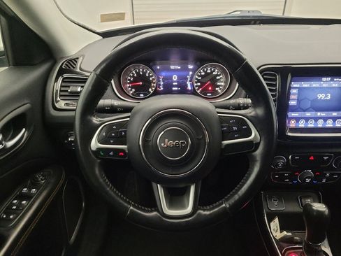Used 2019 Jeep Compass Limited FWD image 21