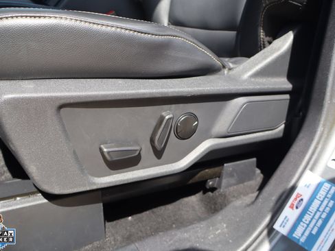 Used 2025 Ford Bronco Badlands AWD/4WD image 13