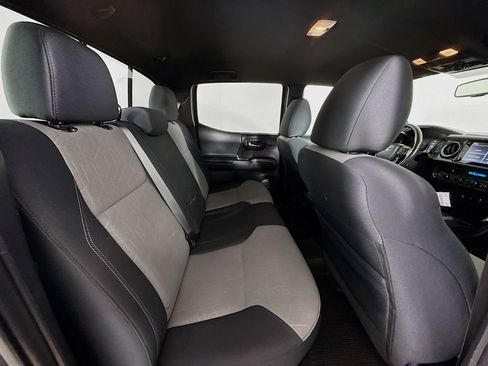 Used 2023 Toyota Tacoma TRD Off-Road image 26