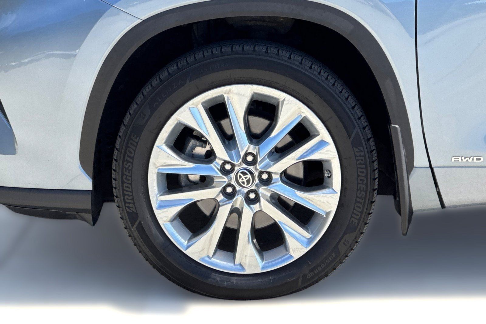 Used 2021 Toyota Highlander Limited AWD/4WD image 12
