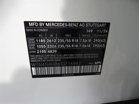 Used 2025 Mercedes-Benz GLA 250 4MATIC image 8