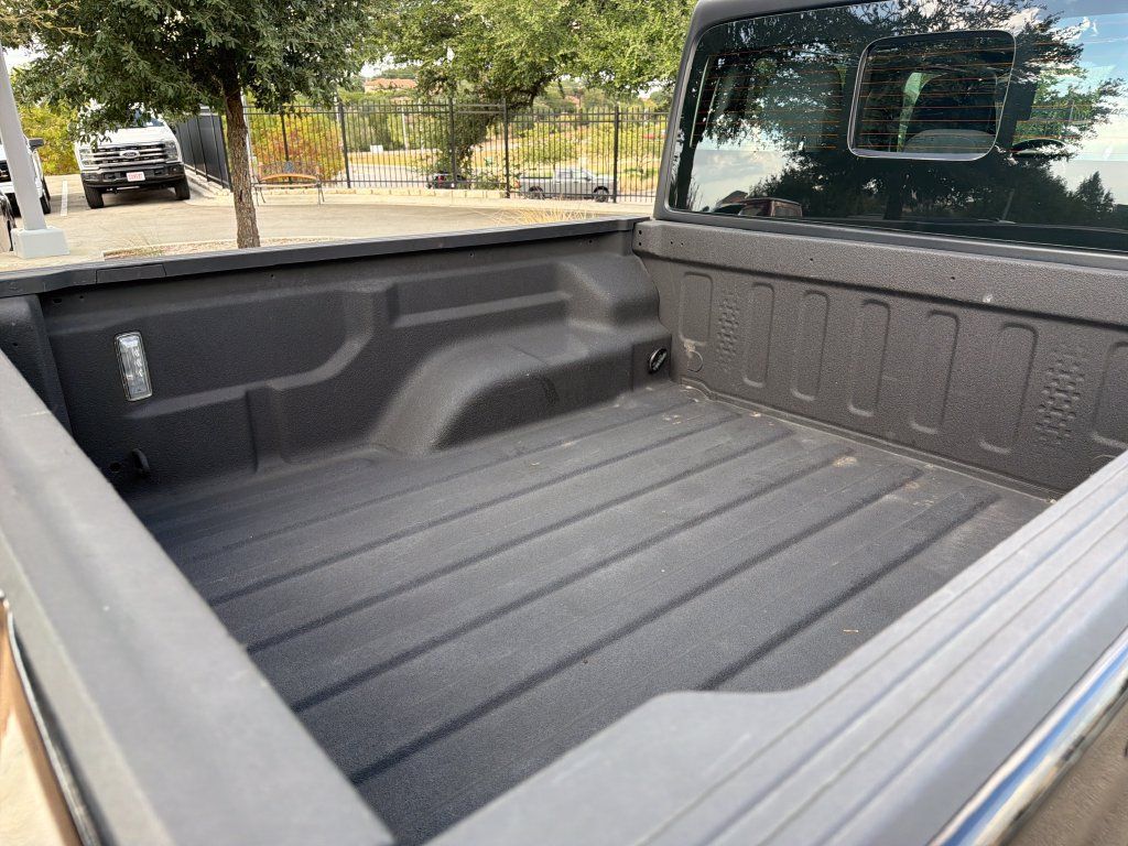 Used 2023 Jeep Gladiator Sport w/ Trailer Tow Package AWD/4WD image 42
