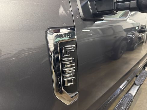 Used 2021 Ford F250 XLT AWD/4WD image 14