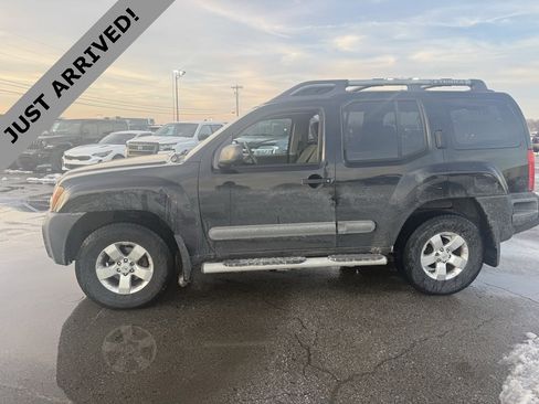Used 2011 Nissan Xterra S w/ 4X4 Value Package image 8