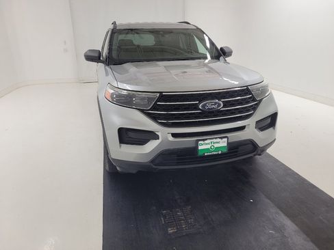 Used 2020 Ford Explorer XLT AWD/4WD image 14