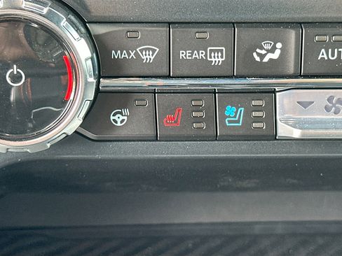 Used 2025 Ford F150 Raptor AWD/4WD image 21