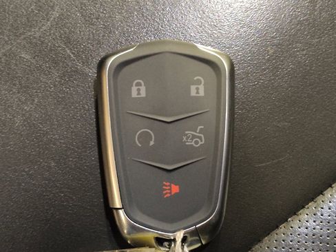 Used 2018 Cadillac CTS Luxury image 32