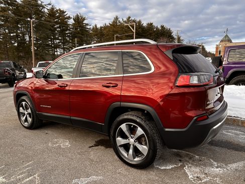 Used 2019 Jeep Cherokee Limited AWD/4WD image 9