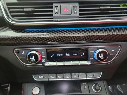 Used 2025 Audi SQ5 Prestige AWD/4WD image 51