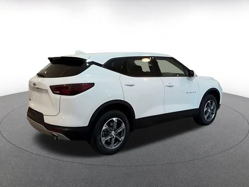 Used 2025 Chevrolet Blazer LT FWD image 14