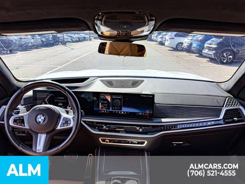 Used 2024 BMW X7 xDrive40i w/ M Sport Package AWD/4WD image 37