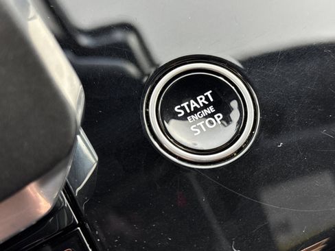 Used 2024 Land Rover Range Rover Sport Dynamic SE image 35