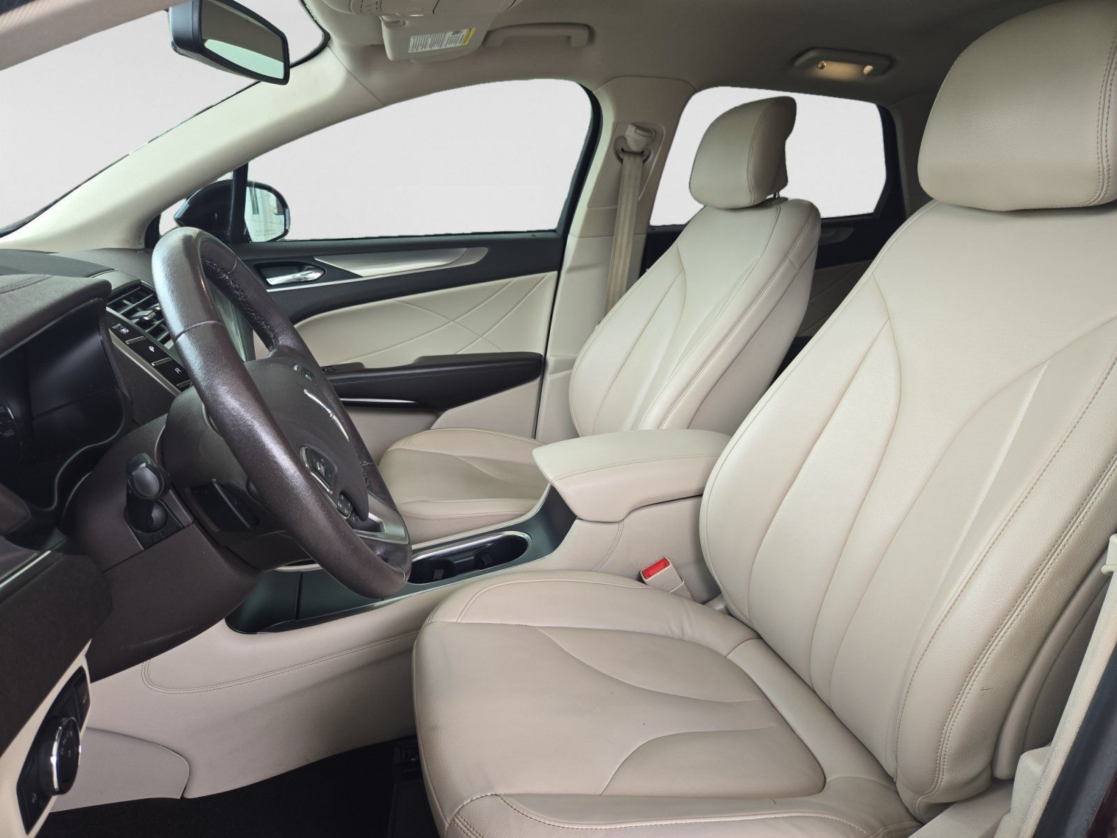 Used 2019 Lincoln MKC Premiere FWD image 10