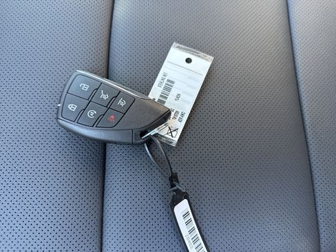 New 2026 GMC Yukon Elevation image 37