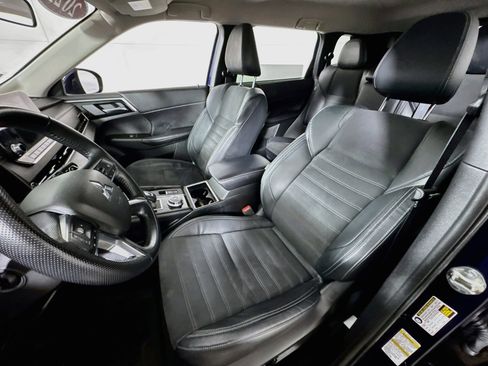 Used 2022 Mitsubishi Outlander SE FWD image 14