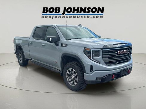 Used 2025 GMC Sierra 1500 AT4 w/ Technology Package AWD/4WD image 1