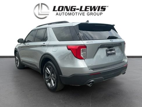 Used 2023 Ford Explorer XLT w/ Equipment Group 202A RWD image 4