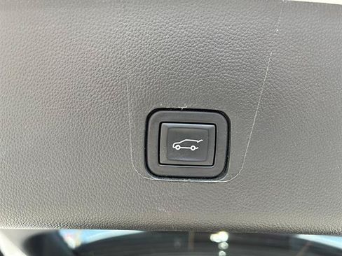Certified 2023 Chevrolet Traverse LT AWD/4WD image 34