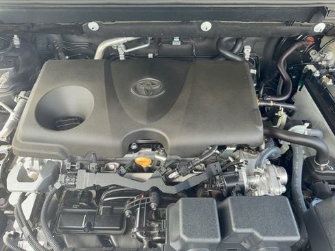 Used 2024 Toyota RAV4 XLE w/ Convenience Package FWD image 34