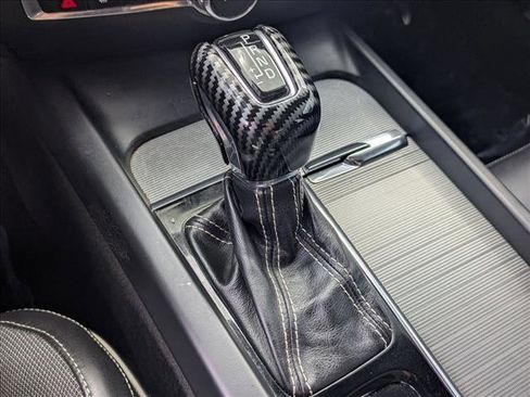 Used 2019 Volvo S60 T6 R-Design image 15