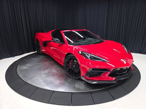 Used 2020 Chevrolet Corvette Stingray Preferred Cpe w/ 2LT Preferred Equipment Group RWD image 15