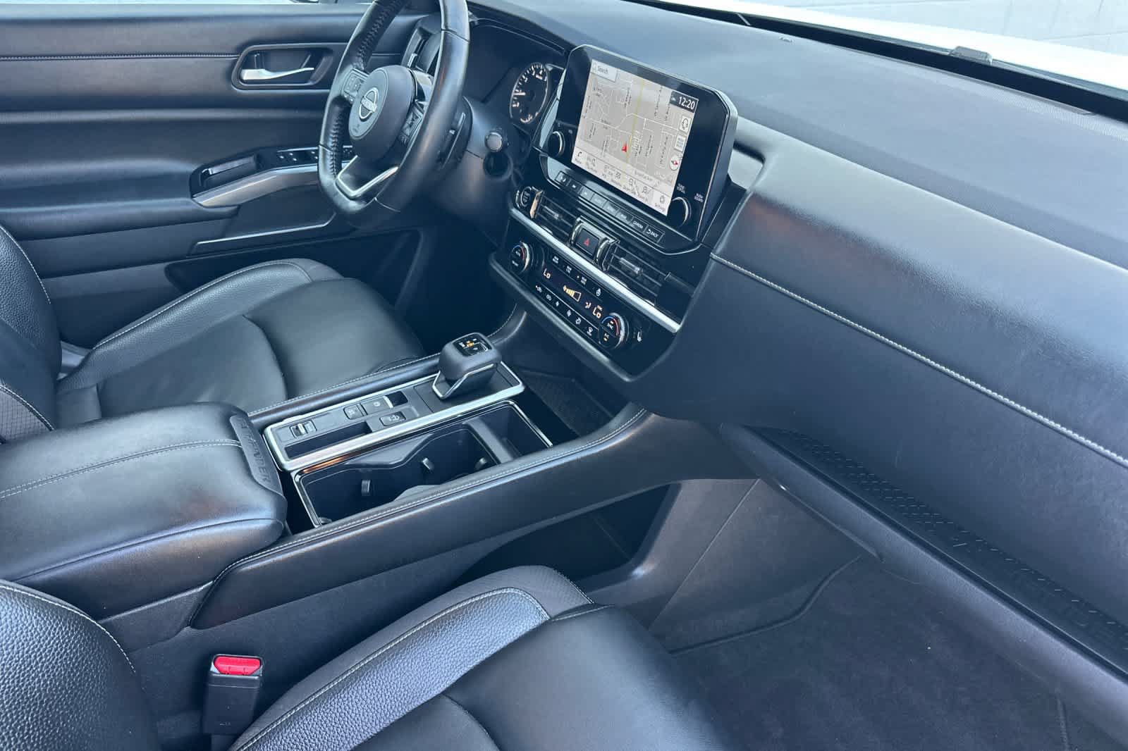 Certified 2022 Nissan Pathfinder SL w/ SL Premium Package FWD image 19
