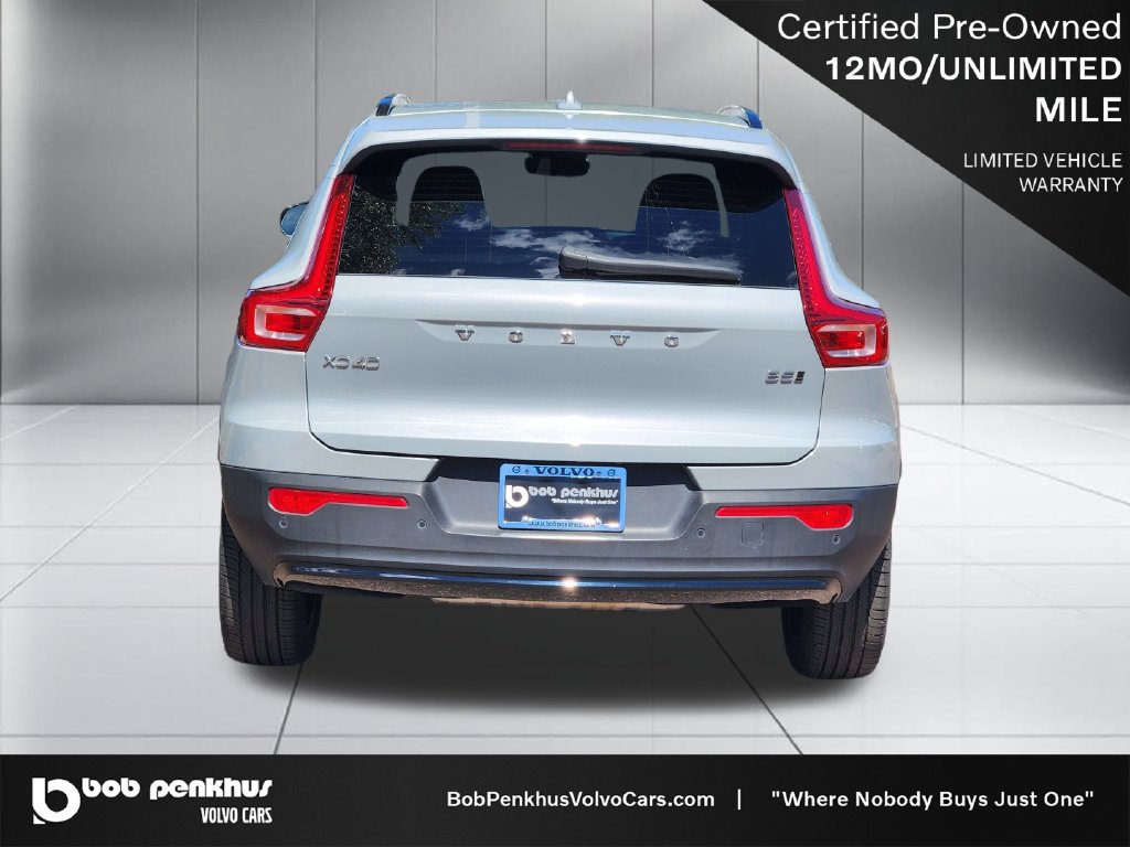 Used 2025 Volvo XC40 B5 Plus AWD/4WD image 26