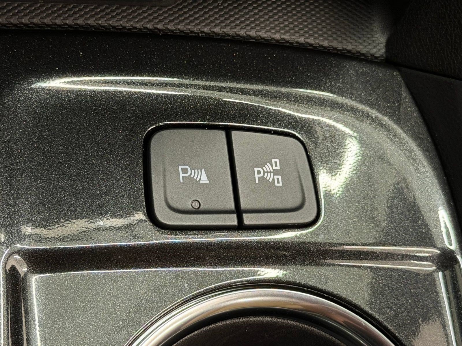 Used 2024 Chevrolet Equinox Premier AWD/4WD image 22