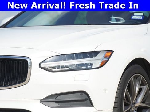 Used 2018 Volvo S90 T5 Momentum w/ Convenience Package image 4